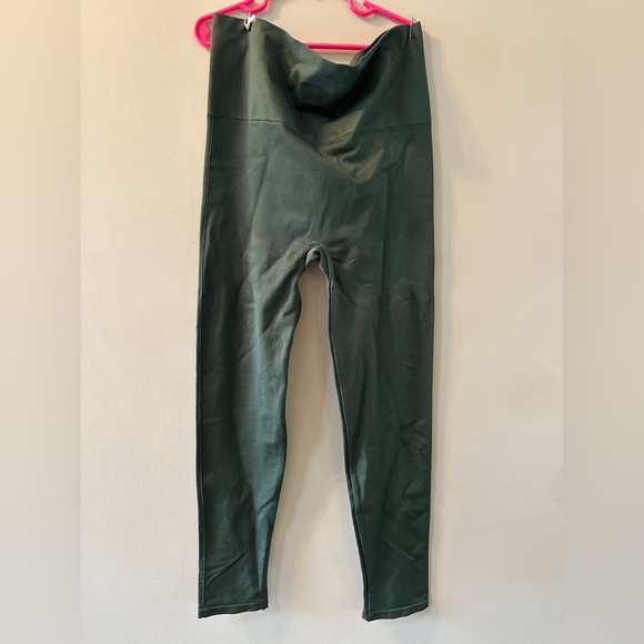 BLANQI Everyday Seamless Green Leggings New Without Tags Size Large - Picture 2 of 6